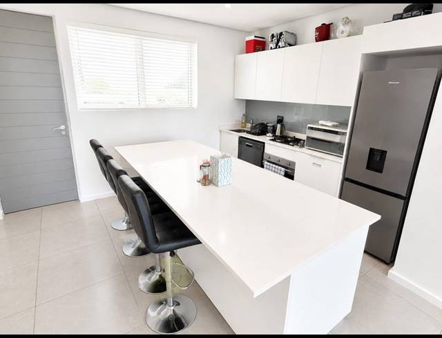 2 BEDROOM APARTMENT FOR SALE IN SIBAYA PRECINCT